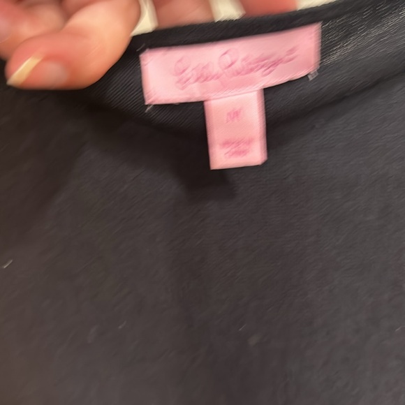 Lilly Pulitzer black pull on sweater in size medium - Picture 4 of 5